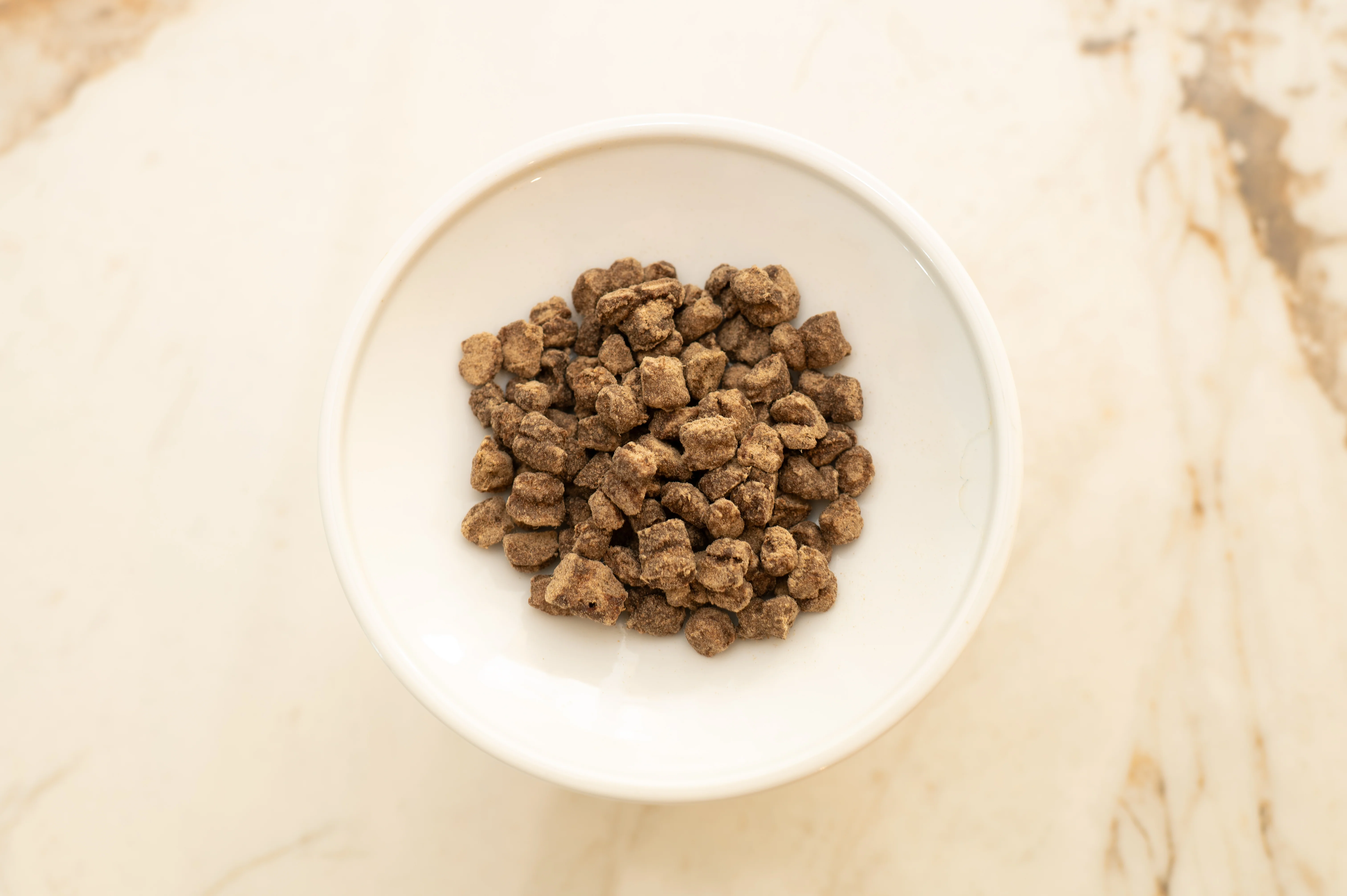 Beef Grain Free Recipe Air-Dried Adult Cat Food 1lb bag - Image 3